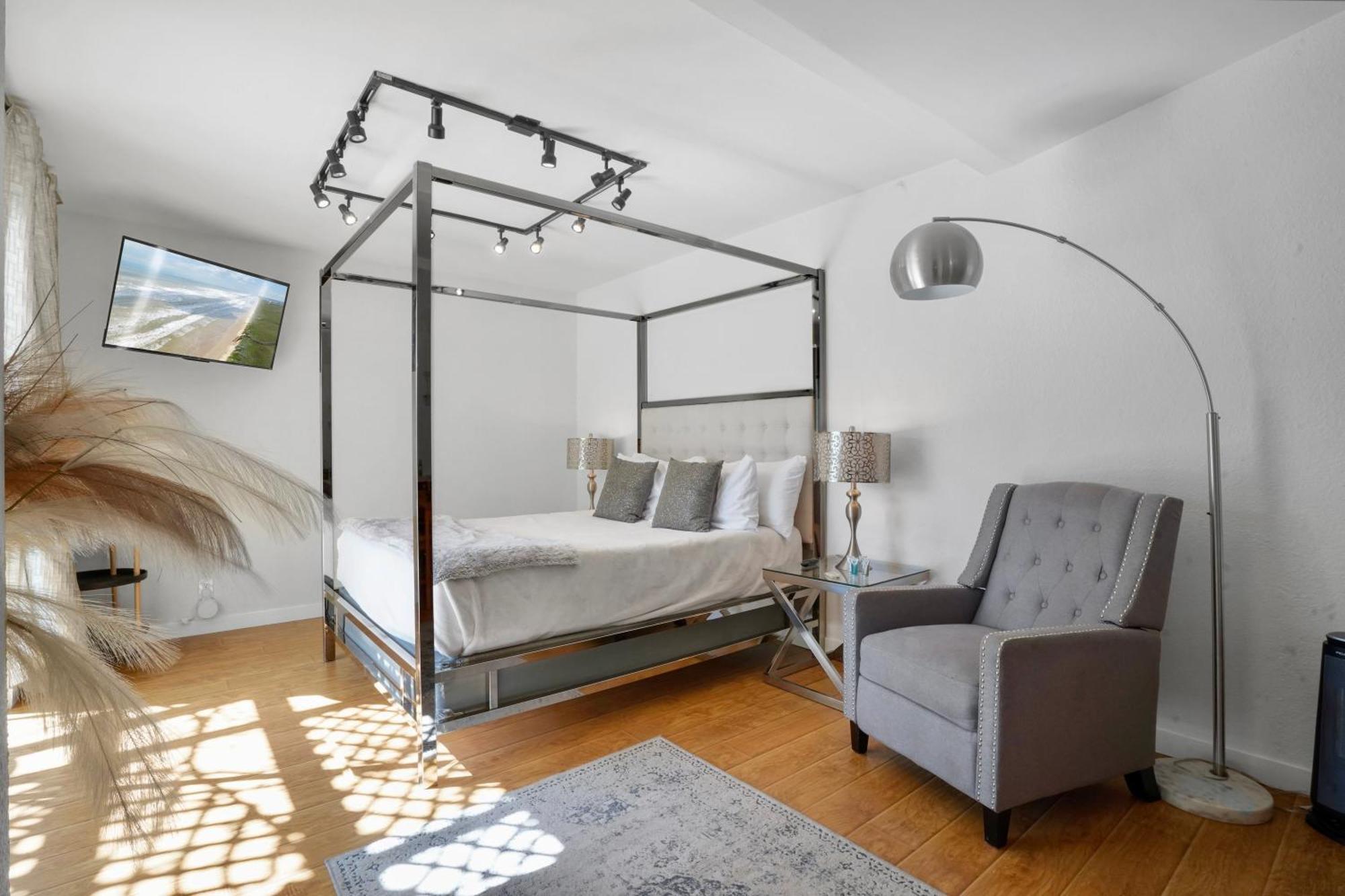Villa La Verde - Newly Designed 4Br Villa With Pool & Guesthouse By Topanga Лос-Анджелес Екстер'єр фото